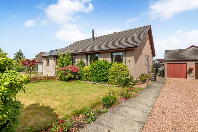 2 bedroom semi-detached bungalow for sale