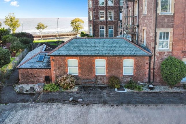 Metropole Court, Minehead TA24 2 bed flat for sale