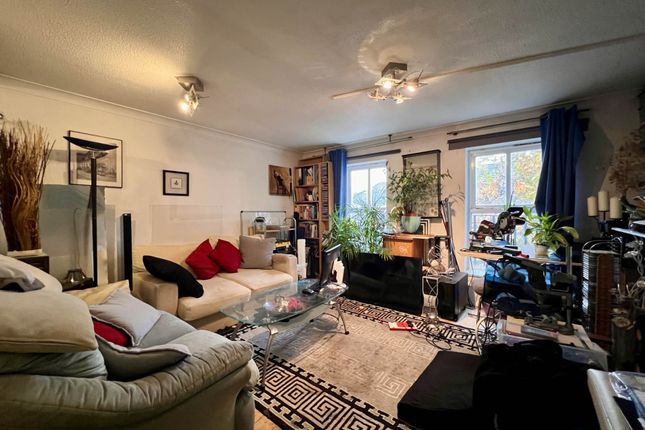 Angelica Drive, London, E6 6NS 3 bed townhouse for sale