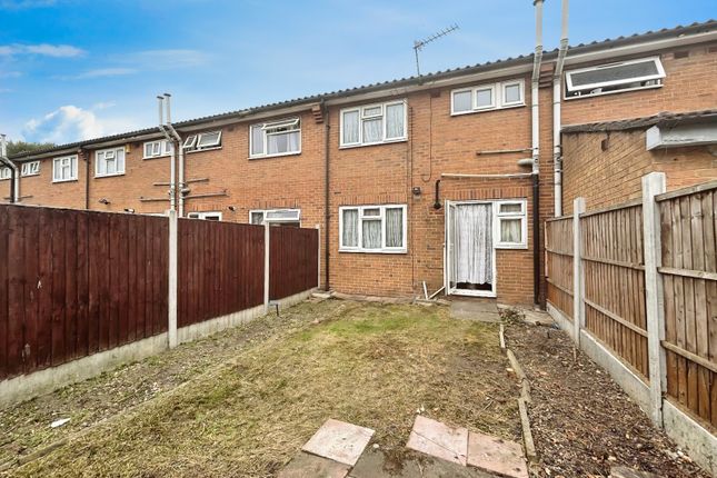 Liverpool Road, London E16 3 bed terraced house for sale
