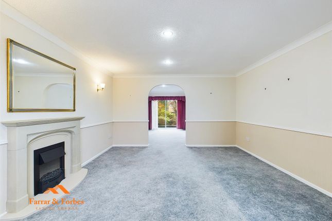 Healdwood Drive, Burnley BB12 4 bed detached house for sale