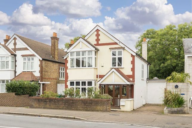 Uxbridge Road, Hampton TW12 5 bed detached house for sale