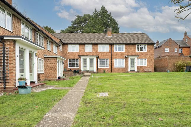 11 The LawnsMount Pleasant St Albans... 2 bed maisonette for sale