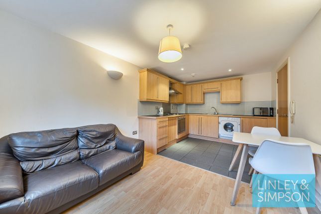 VELOCITY EAST, 4 CITY WALK, LEEDS... 1 bed flat for sale