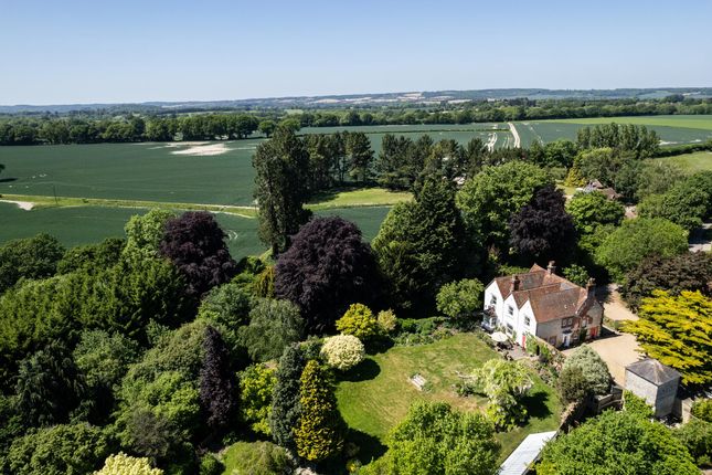 6 bedroom detached house for sale