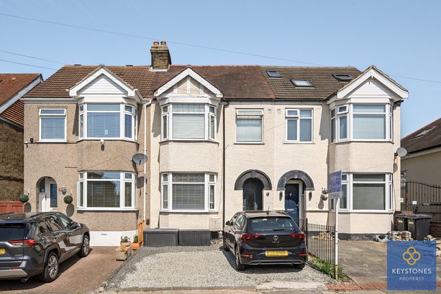 Hillfoot Road, Collier Row, RM5 3 bed terraced house for sale