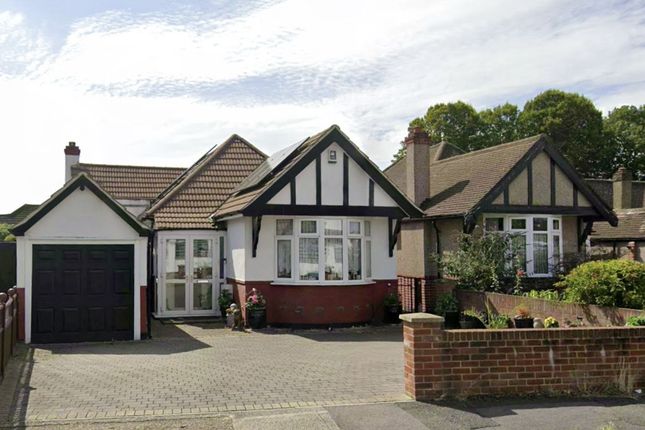 Lakehurst Road, Epsom, KT19 2 bed detached bungalow for sale