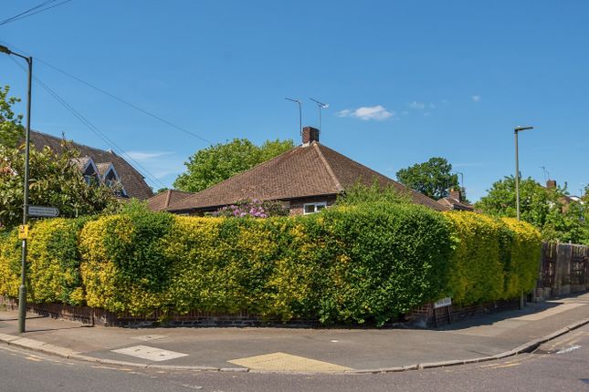 Park Road, New Barnet, Barnet, EN4 2 bed bungalow for sale