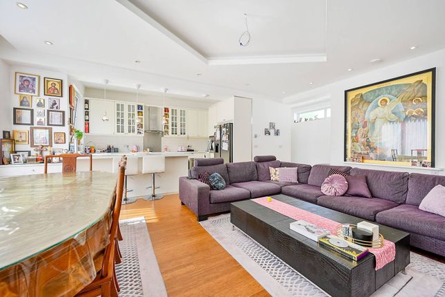 Hoylake Road, Acton, London, W3 5 bed house for sale