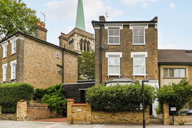 5 bedroom semi-detached house for sale