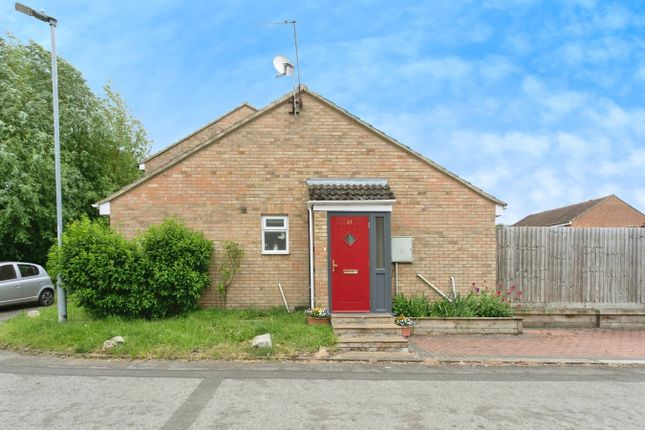 2 bedroom semi-detached bungalow for sale