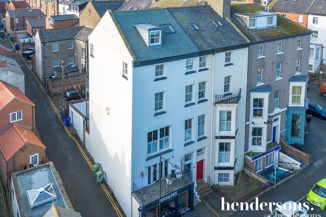 6 bedroom town house for sale