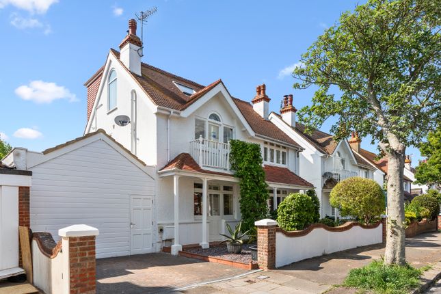 Langdale Gardens, Hove, Hove, BN3 4 bed detached house for sale