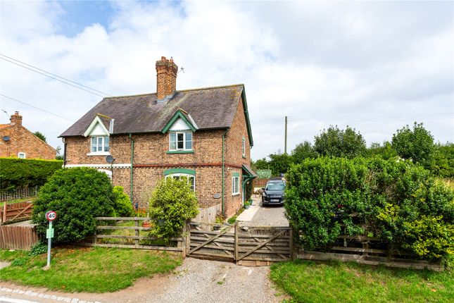 2 bedroom semi-detached house for sale