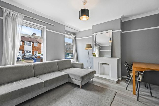 Braid Avenue, London, W3 7TU 4 bed terraced house for sale