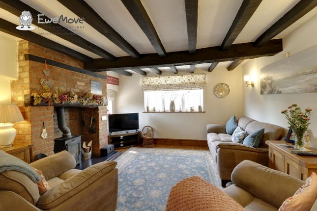 2 bedroom cottage for sale