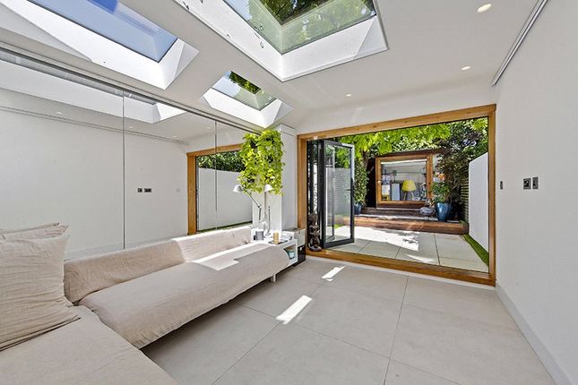 Sandycombe Road, Richmond, TW9 2 bed terraced house for sale