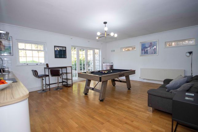 The Beeches, Chorleywood... 6 bed detached house for sale