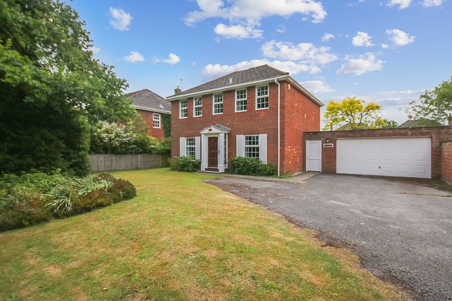 Hophurst Lane, Crawley Down, RH10 4 bed detached house for sale