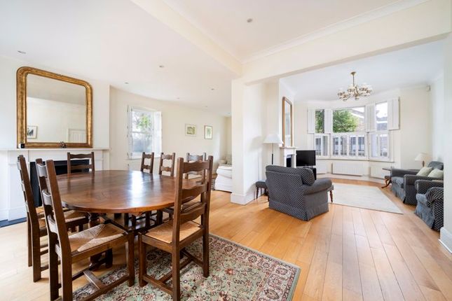 4 bedroom end of terrace house for sale