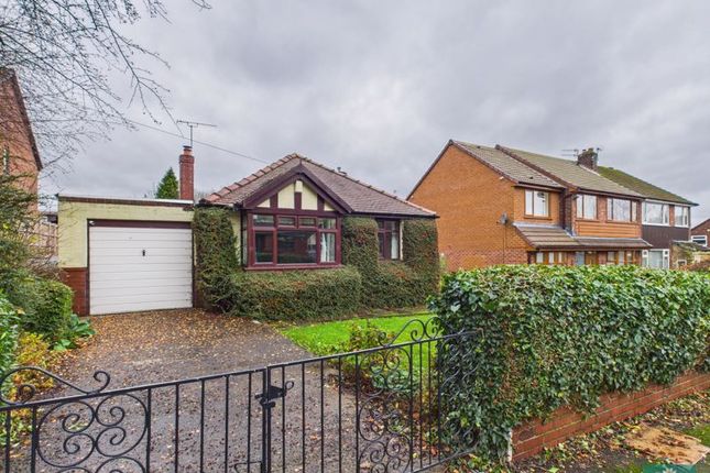Buckstones Road, Oldham OL2 2 bed bungalow for sale