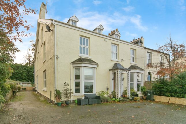 7 bedroom semi-detached house for sale