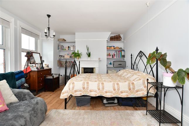 4 bed terraced house