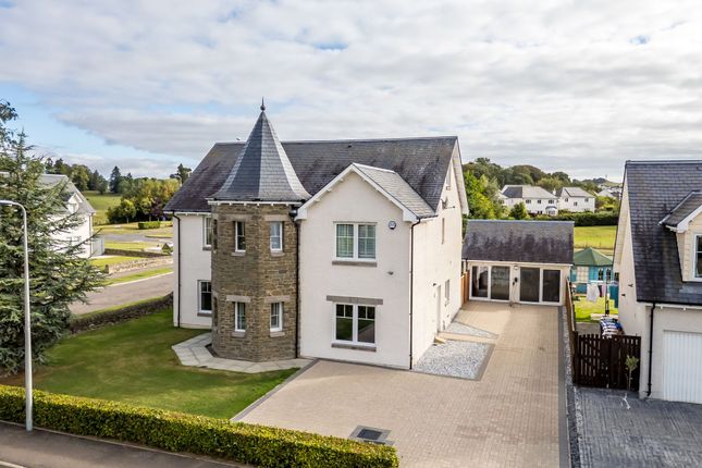 6 bedroom detached house for sale