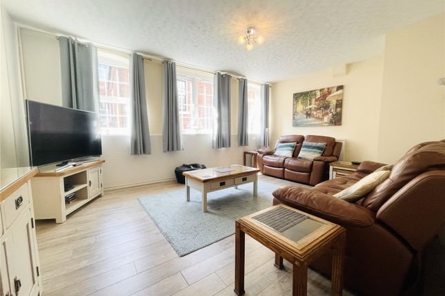 2 bed flat