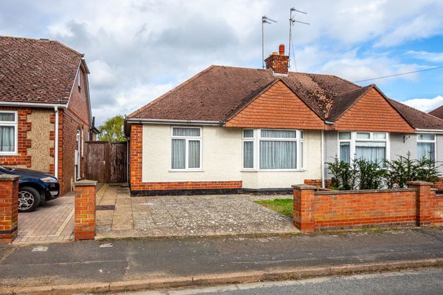 2 bedroom semi-detached bungalow for sale