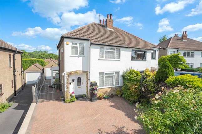 West Lea Garth, Moortown, Leeds 3 bed semi