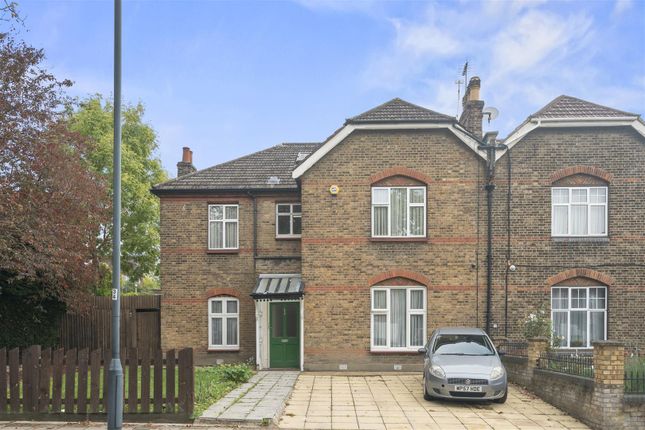 Harlesden Road, London NW10 6 bed house for sale