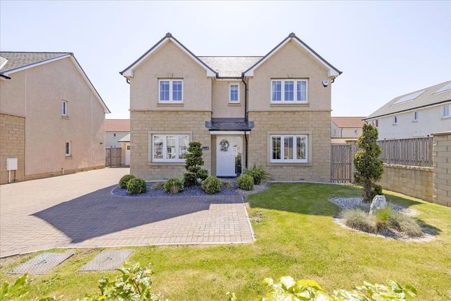 4 Fernwood Drive, Danderhall, EH22 4 bed detached house for sale