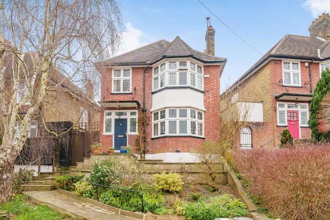 3 bed detached house