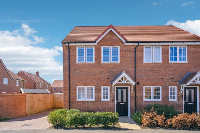 Fennell Drive, Stewkley, Buckinghamshire 2 bed semi