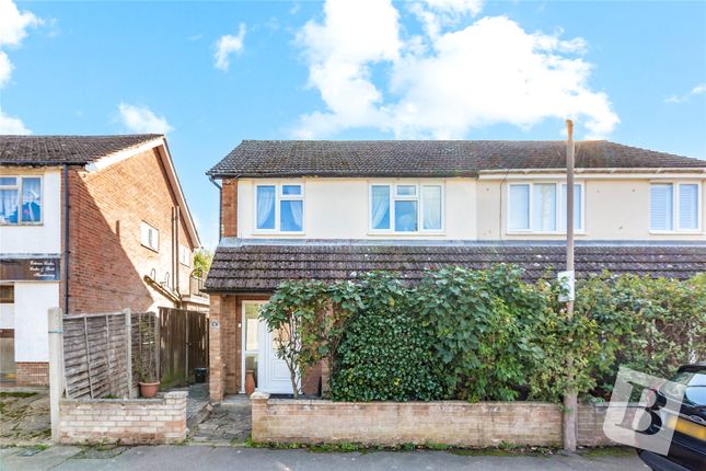 Meadows Close, Ingrave, Brentwood... 3 bed semi