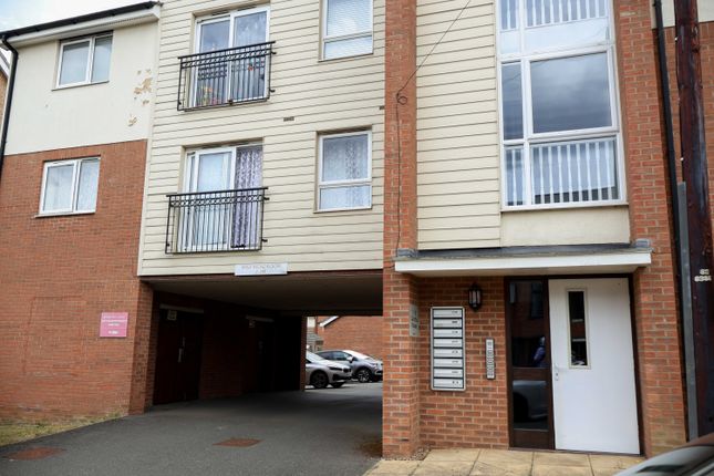 Broughton Grounds Lane, Brooklands MK10 2 bed flat for sale