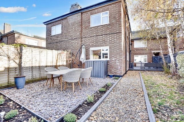 3 bed flat