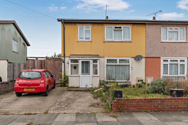 Ruskin Grove, Dartford, DA1 3 bed semi