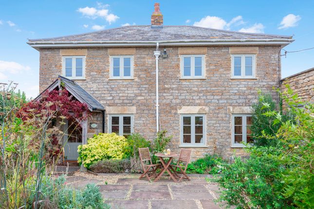 3 bedroom cottage for sale