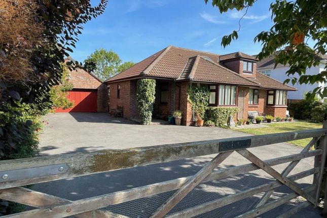 4 bedroom detached bungalow for sale