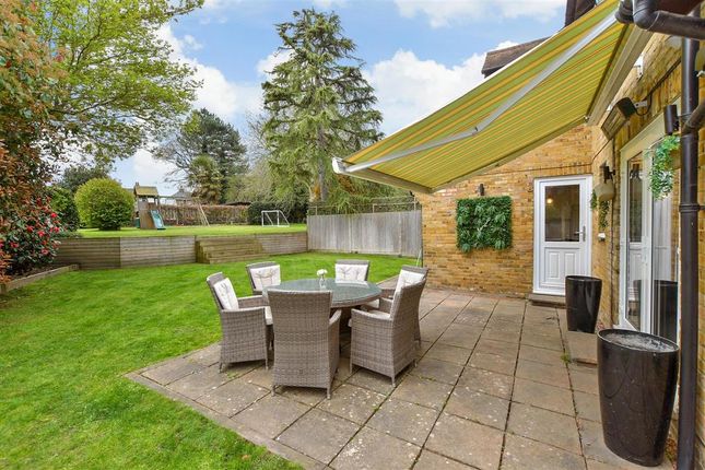 4 bed detached house