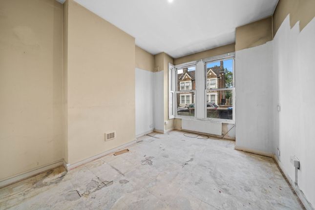 Bramshill Road, London, NW10 1 bed ground floor flat for sale