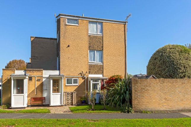 Laburnum Close, Lancing 2 bed maisonette for sale