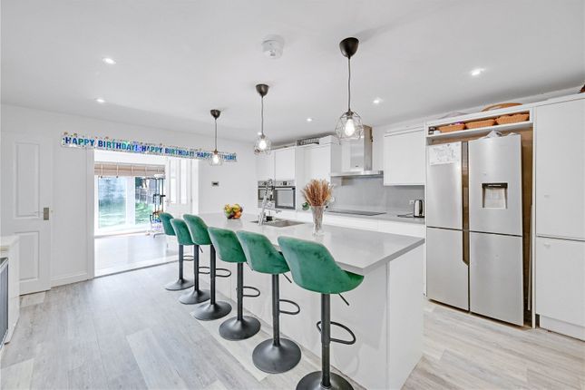 5 bedroom terraced house for sale