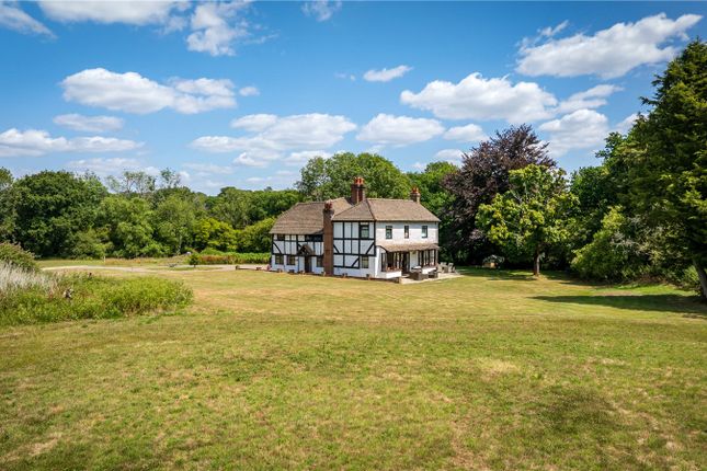 Knowle Lane, Cranleigh, Surrey, GU6 5 bed detached house for sale