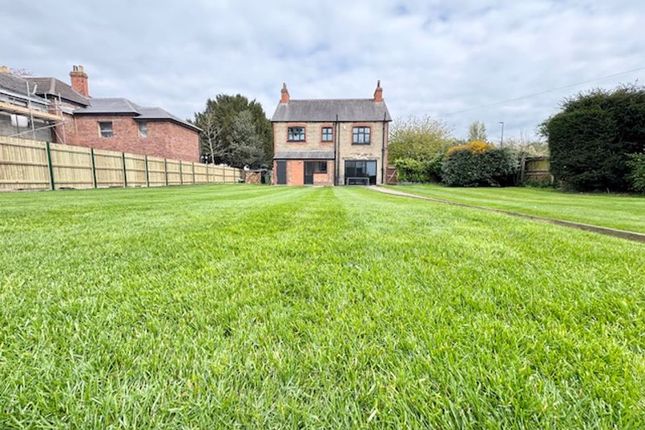 WALTHAM ROAD, SCARTHO, GRIMSBY 4 bed detached house for sale