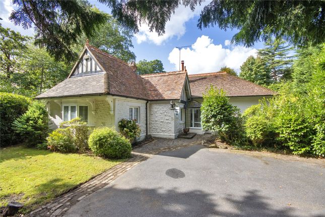Gracious Lane, Sevenoaks, Kent, TN13 3 bed detached house for sale