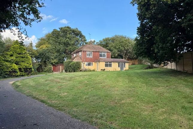 Lymbridge Green, Stowting Common 4 bed detached house for sale