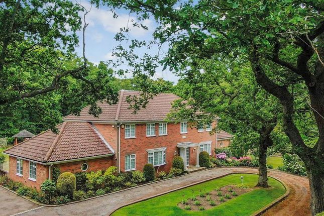 4 bed detached house
